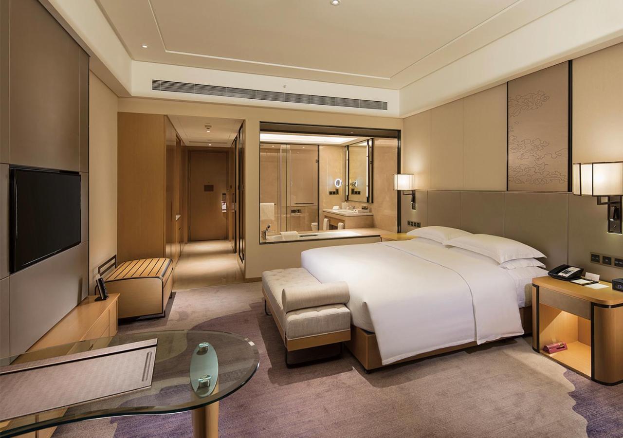 Hilton Chengdu Longquanyi Hotel Exterior photo