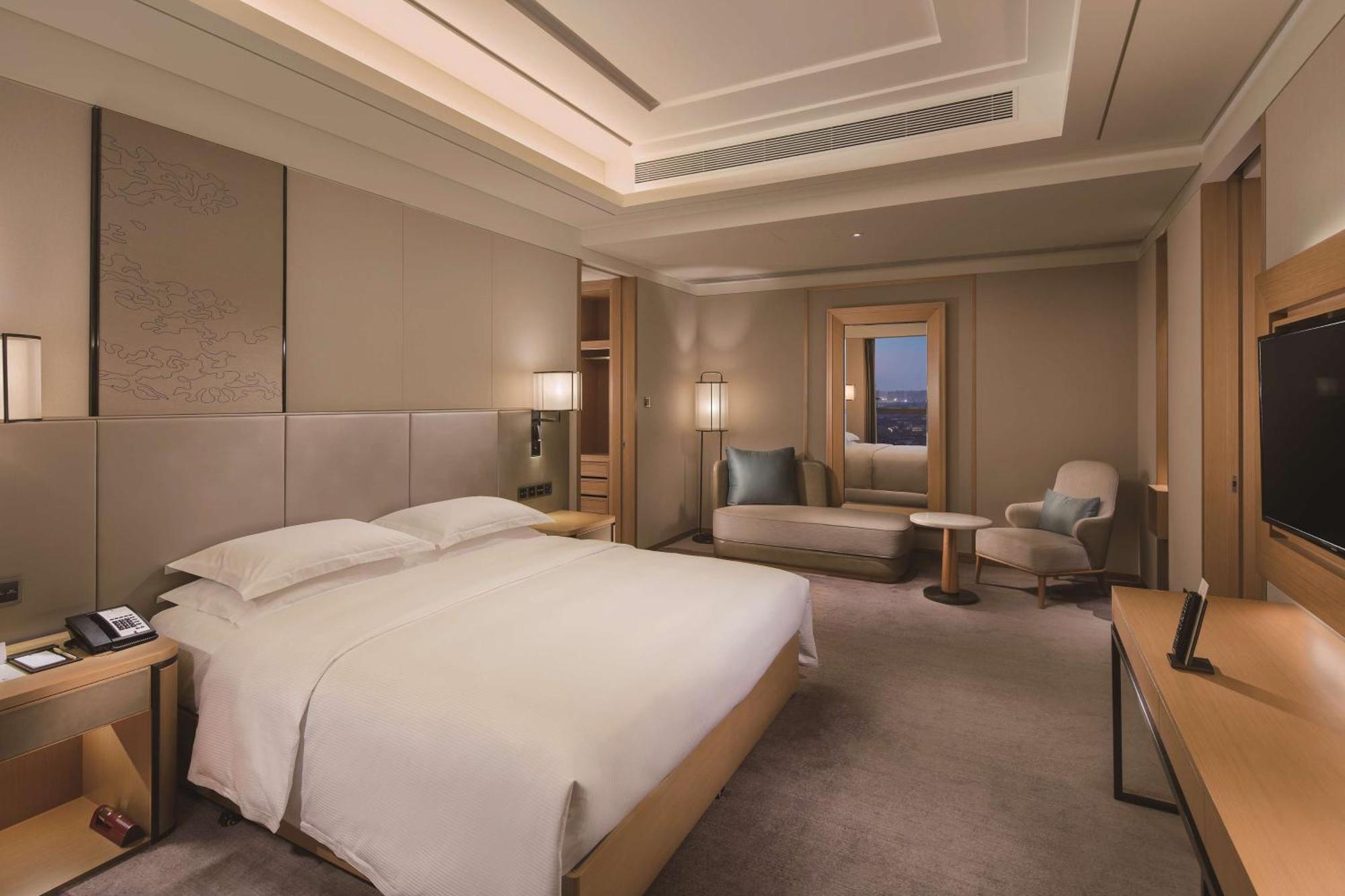 Hilton Chengdu Longquanyi Hotel Exterior photo
